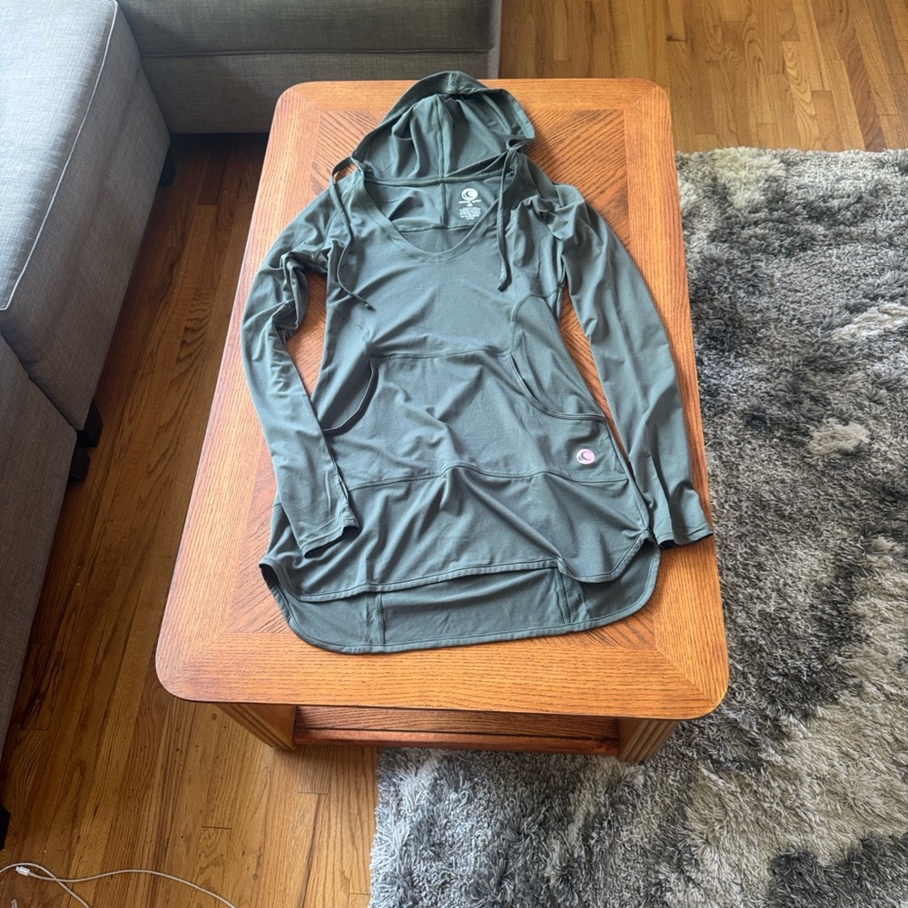 Wave life spf 50 swim coverup size medium